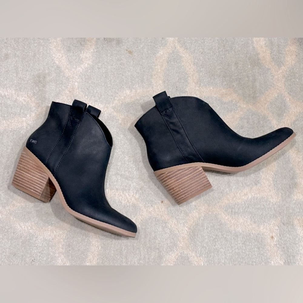 New Toms booties. Worn once!